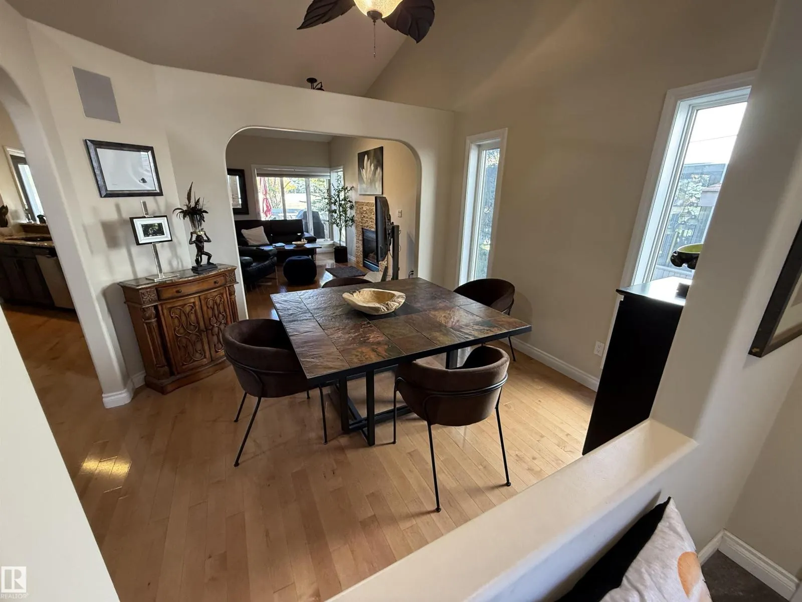 #3 925 PICARD DR NW
