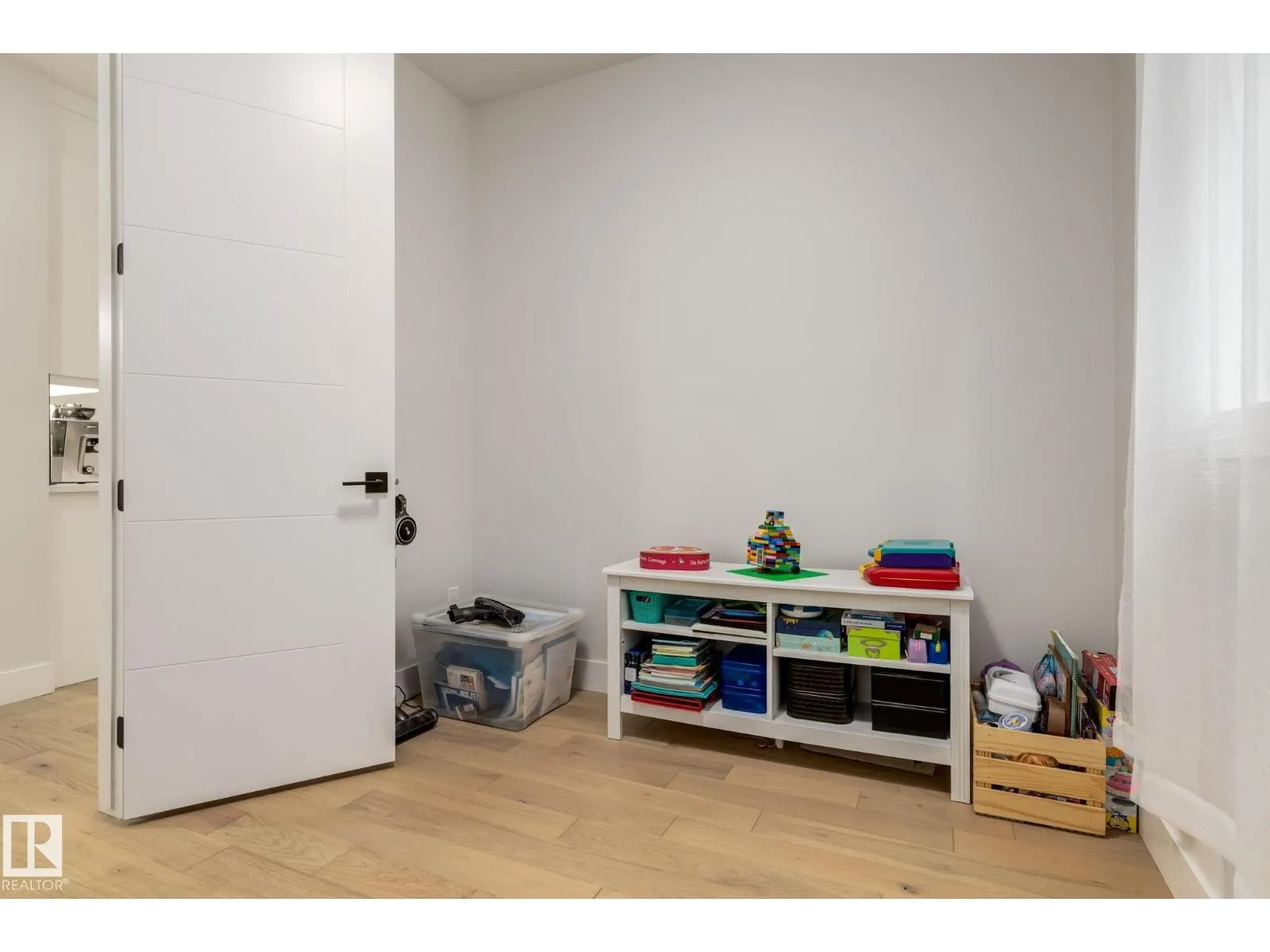 16311 34 AV SW