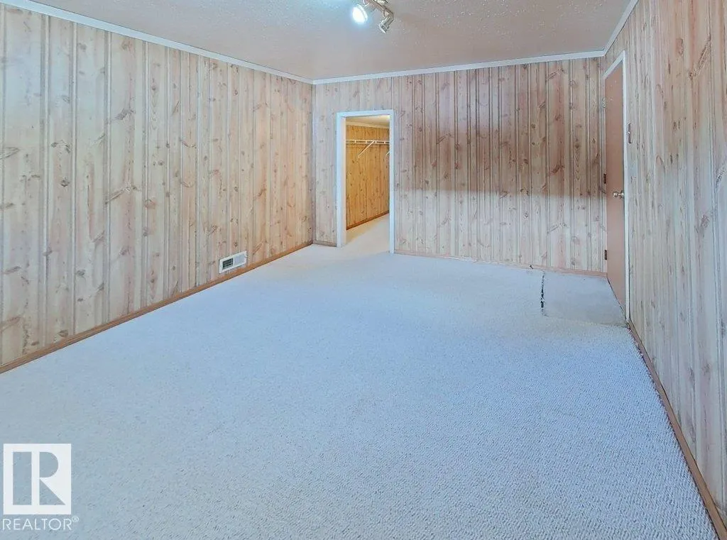 16 STARLING DR