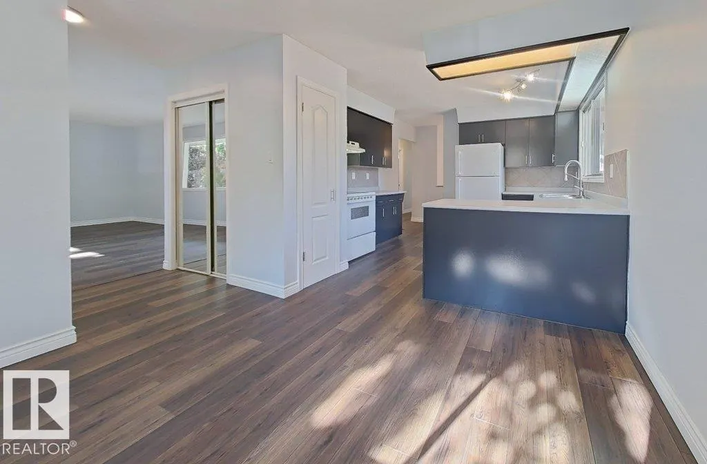 16 STARLING DR