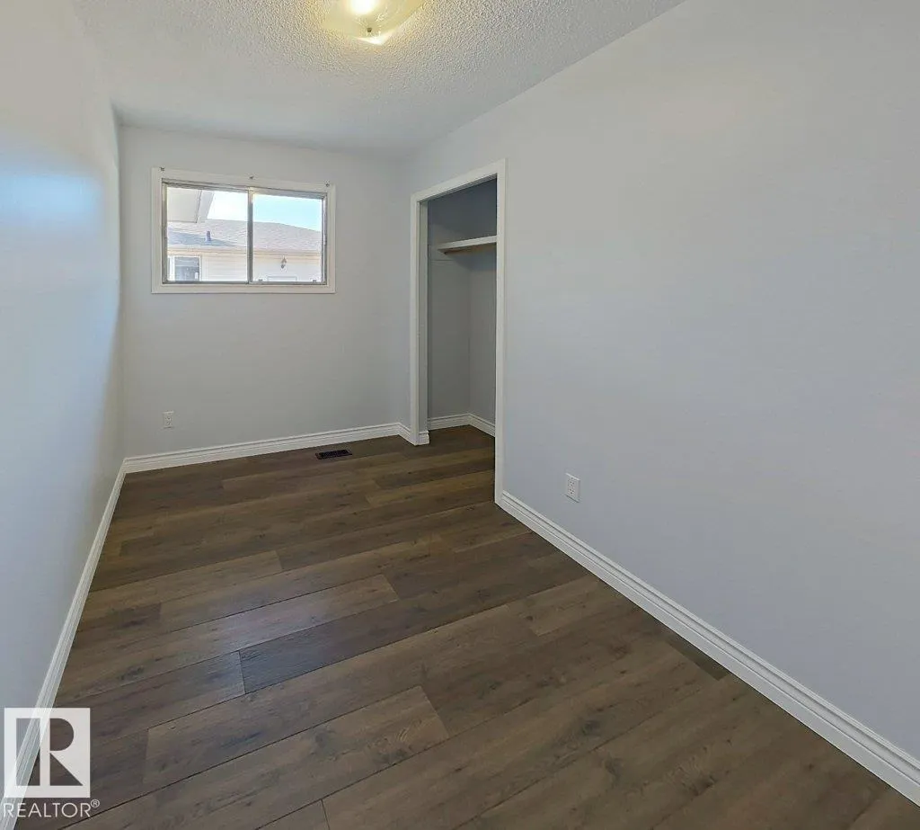 16 STARLING DR
