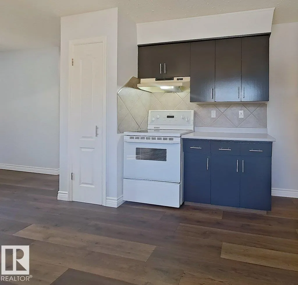 16 STARLING DR