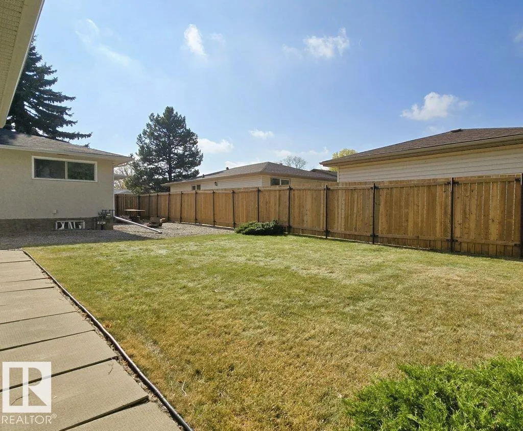 16 STARLING DR