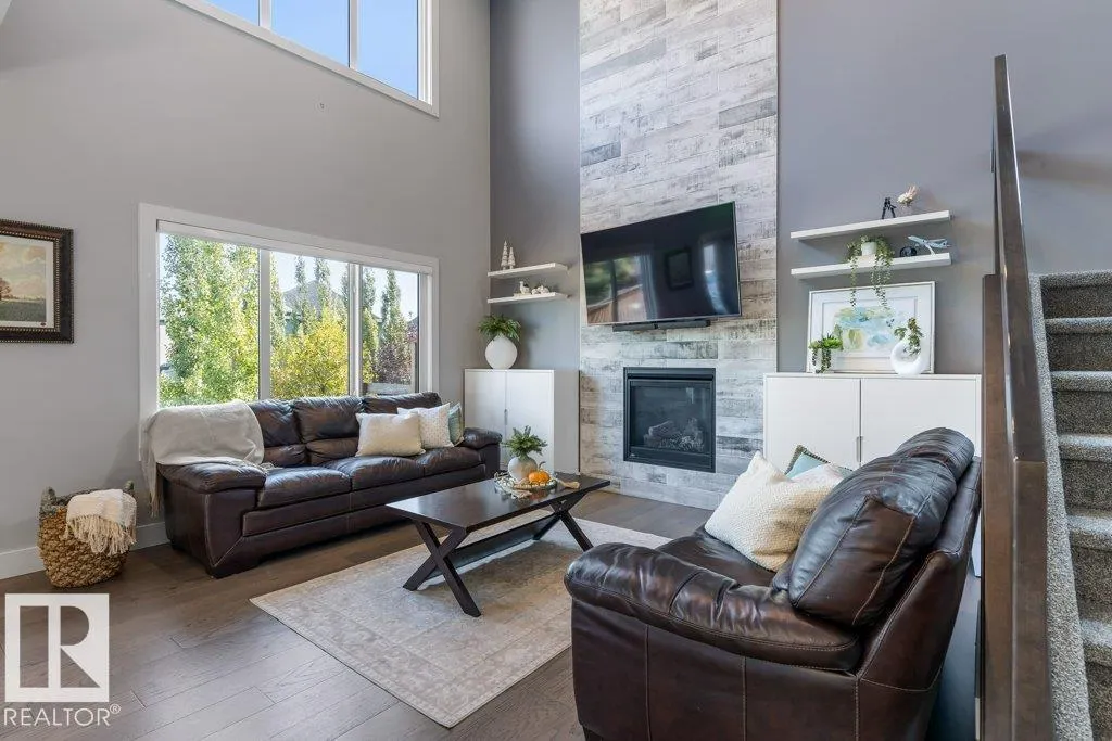 1714 TANAGER CL NW