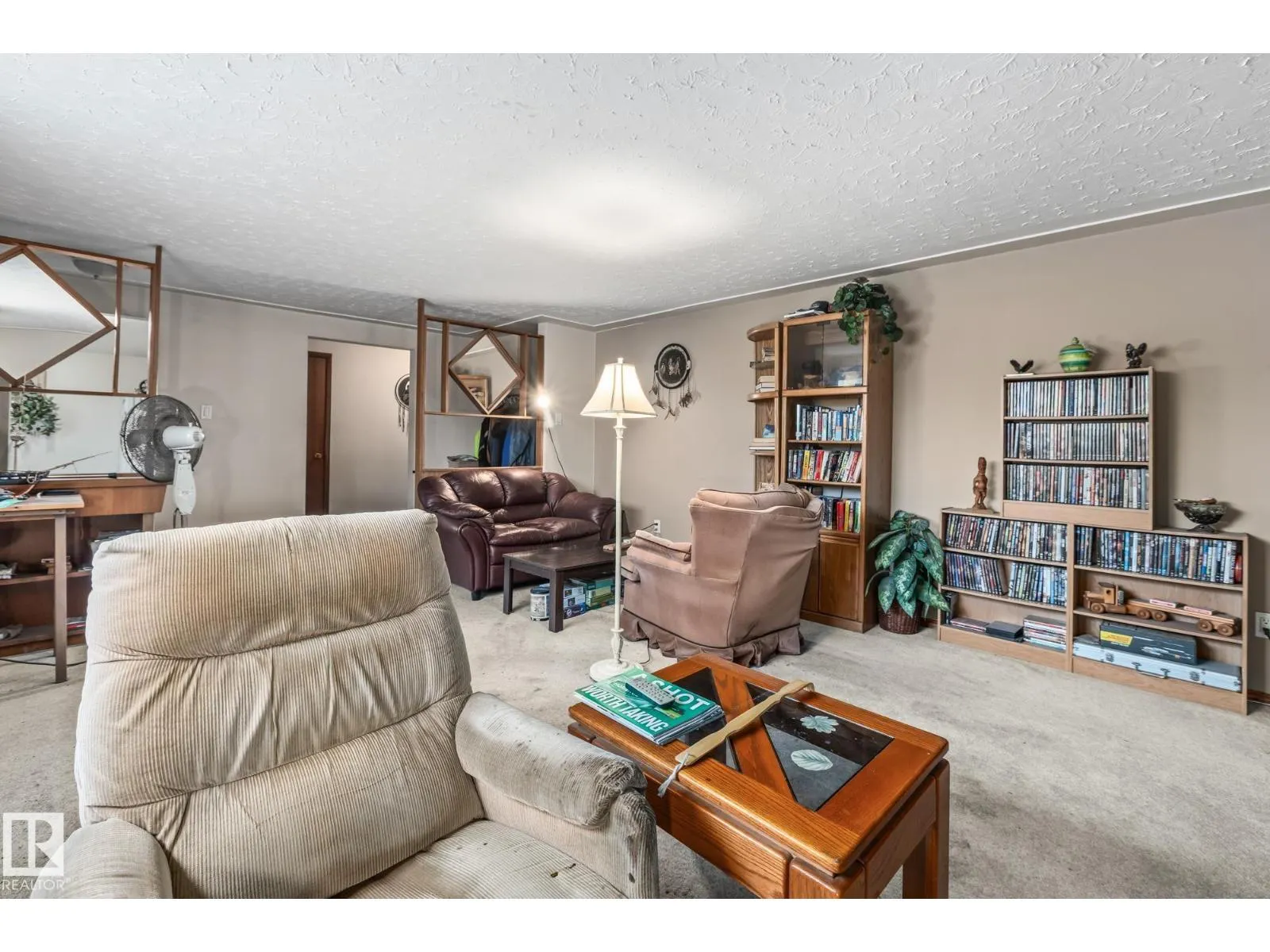 12903/12905 96 ST NW