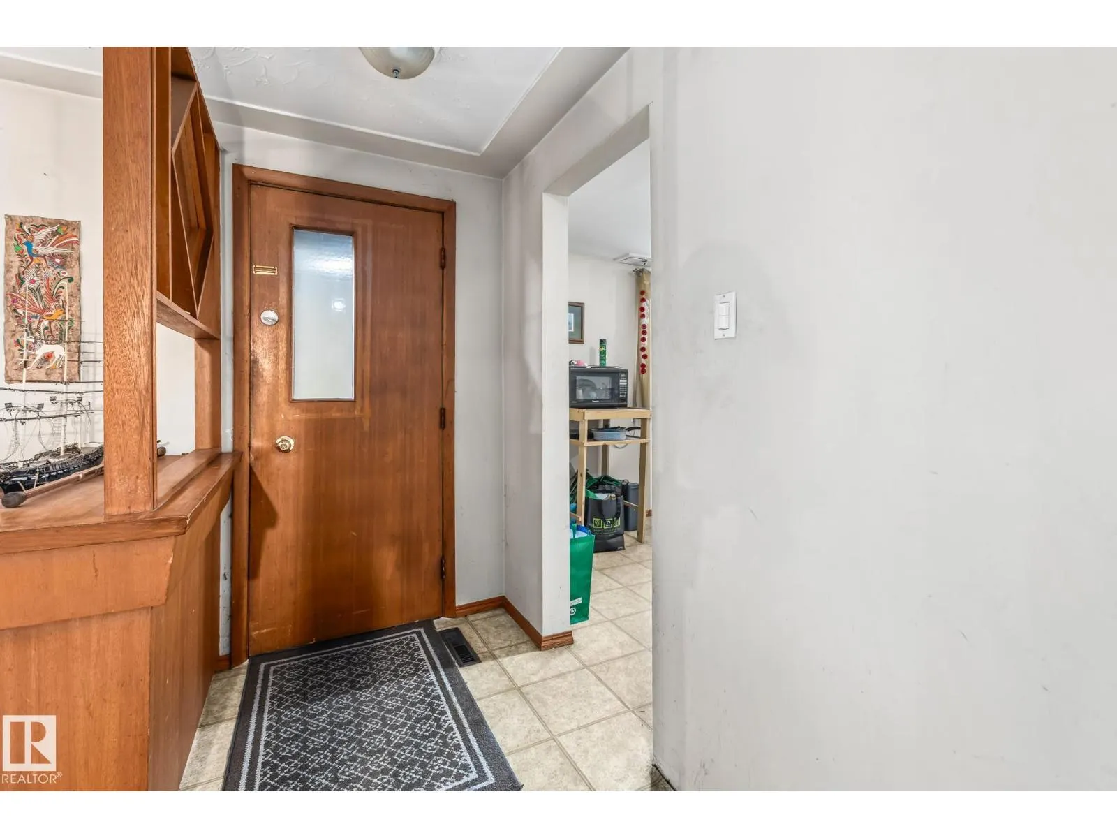 12903/12905 96 ST NW