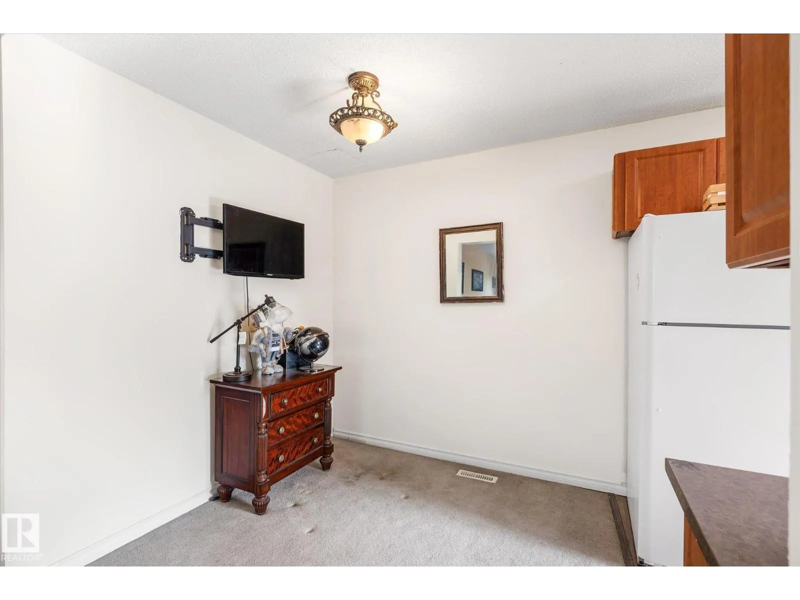 283 PRIMROSE GARDENS GD NW NW
