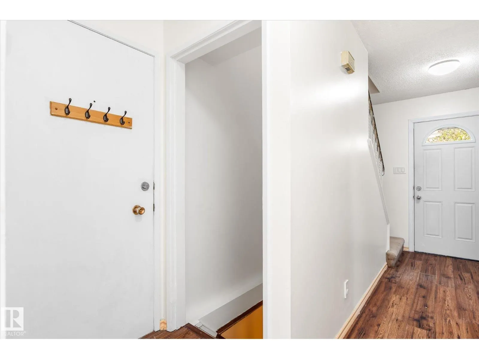 283 PRIMROSE GARDENS GD NW NW