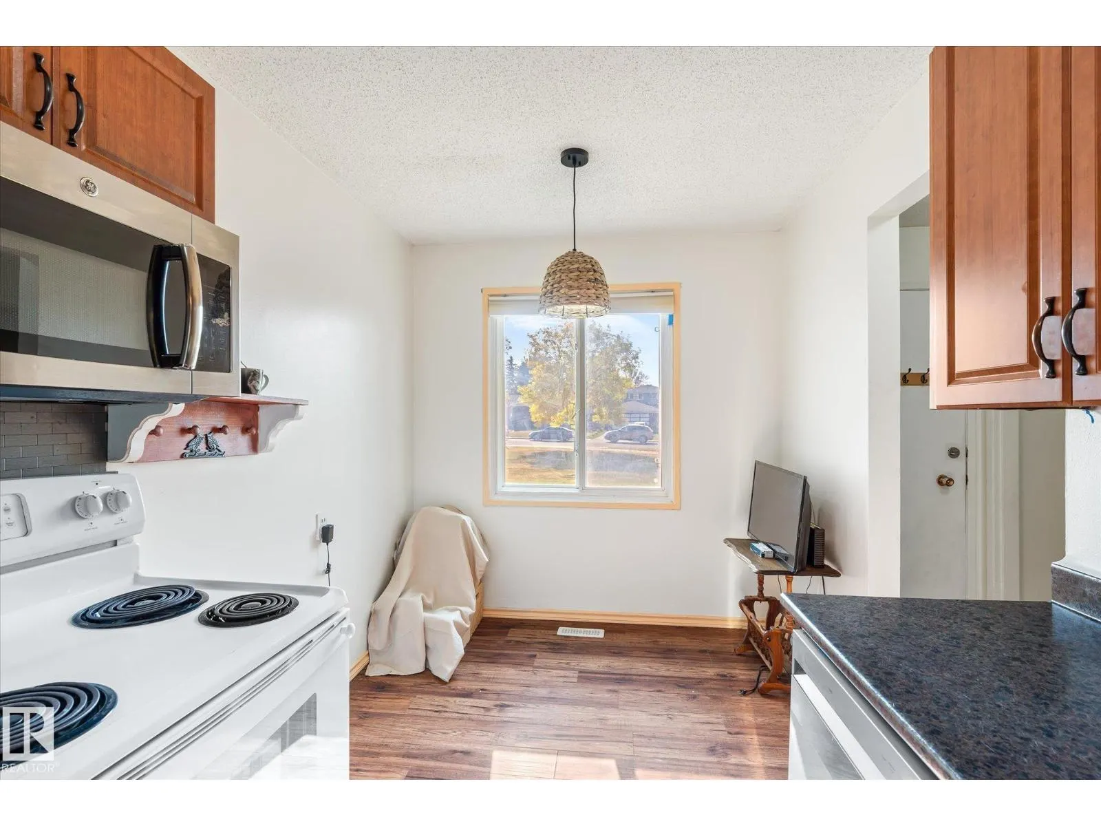 283 PRIMROSE GARDENS GD NW NW
