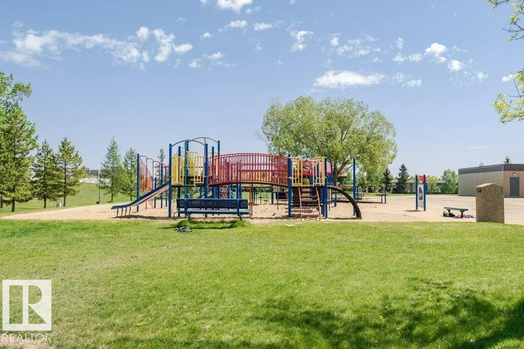 18476 62B AV NW NW