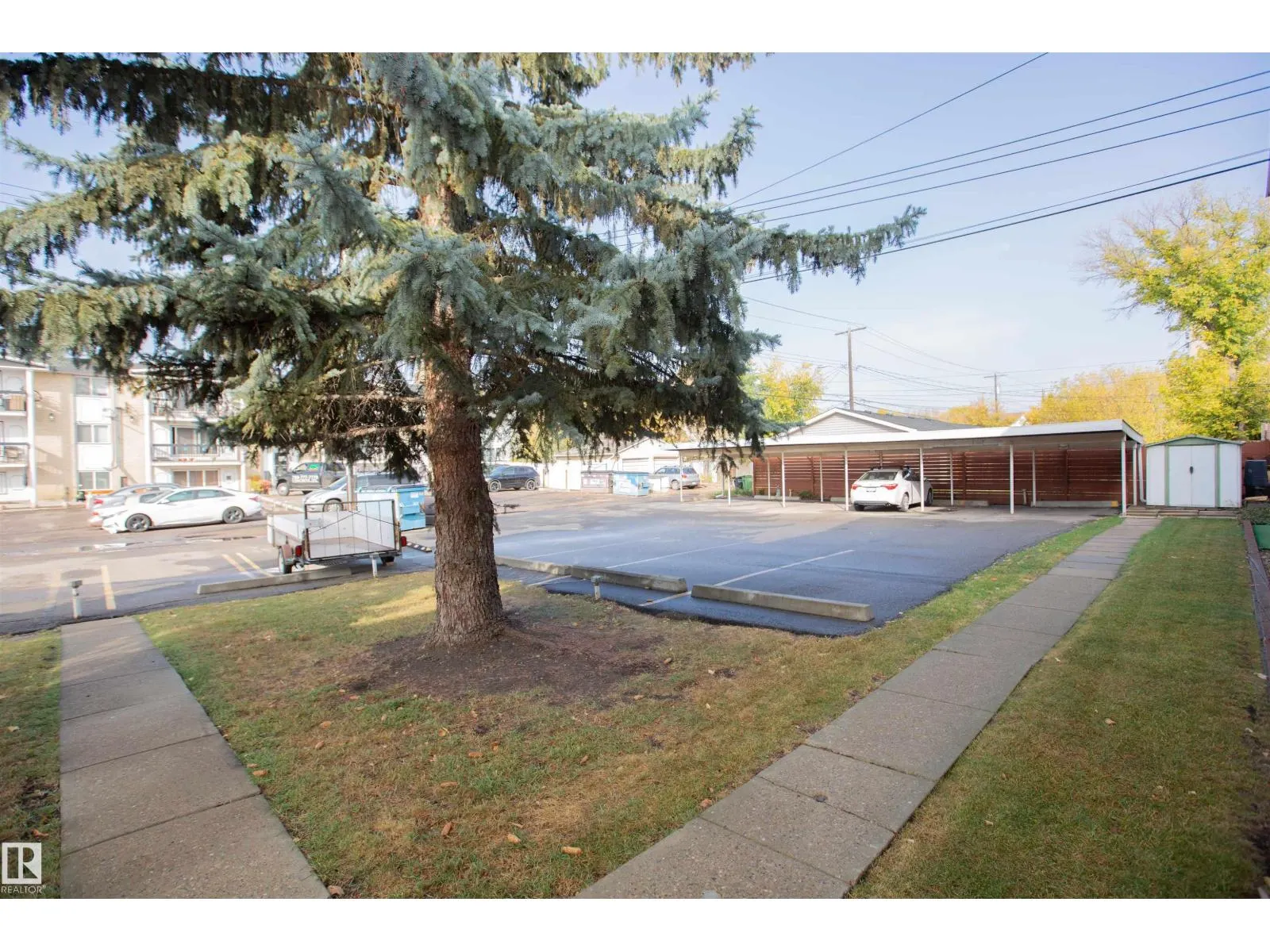#33 11112 129 ST NW