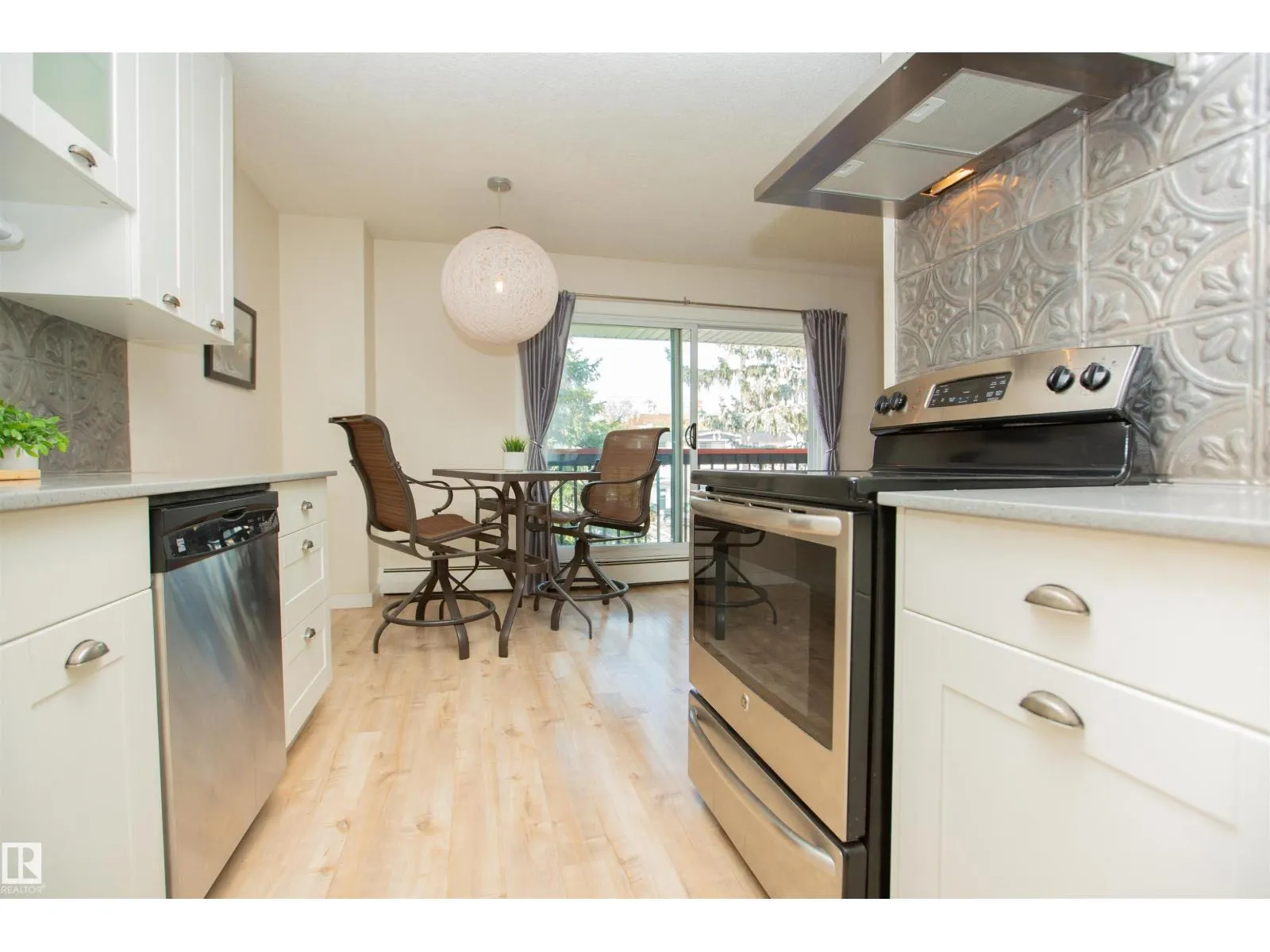 #33 11112 129 ST NW