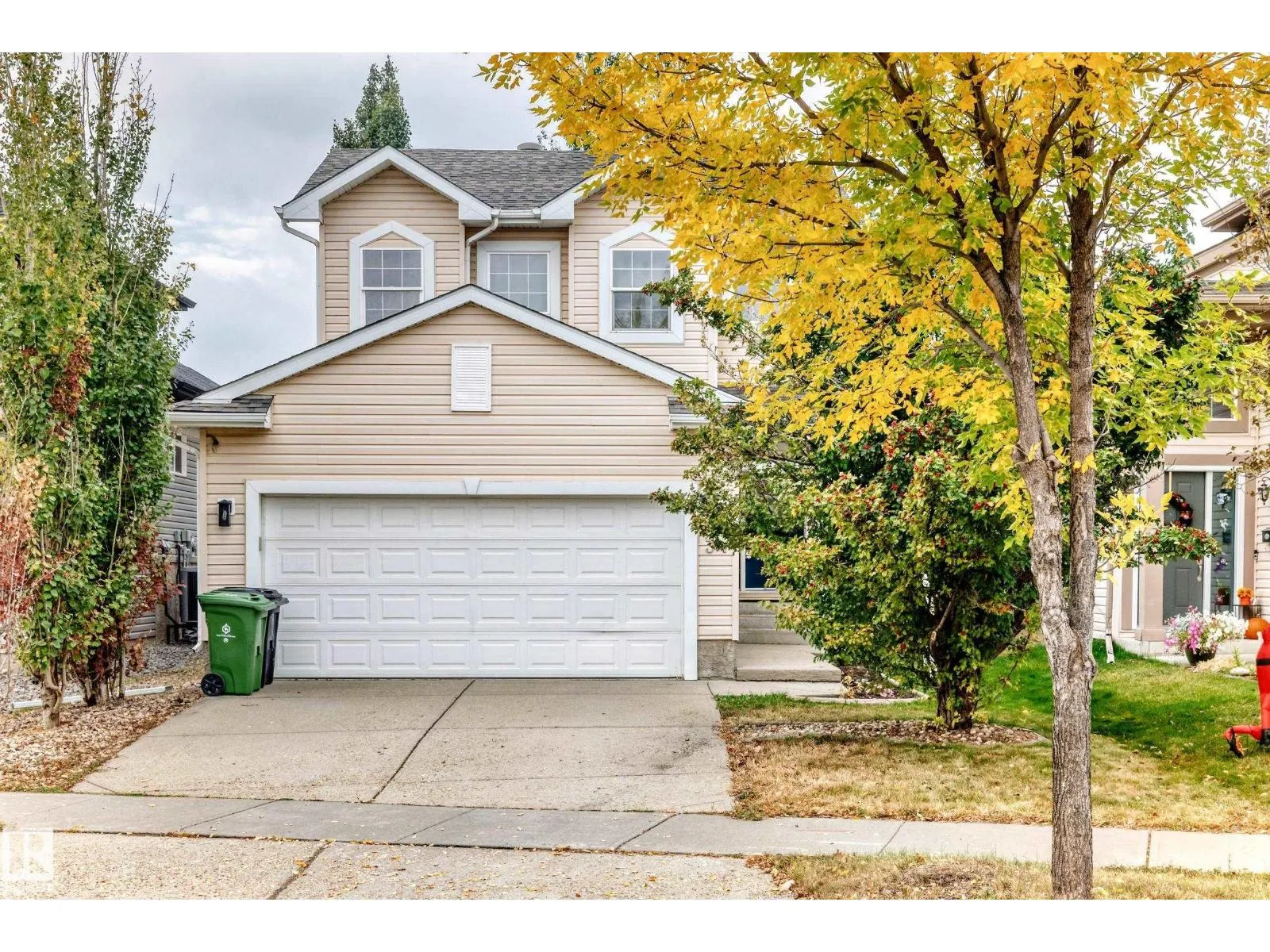 34 Wisteria LN