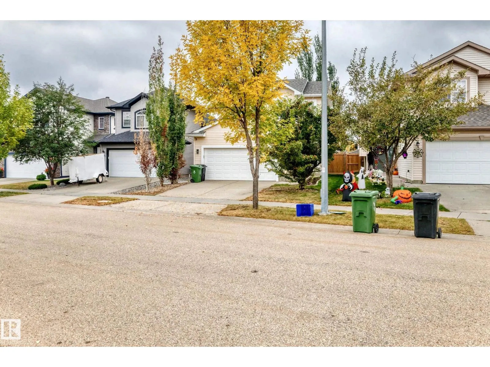 34 Wisteria LN