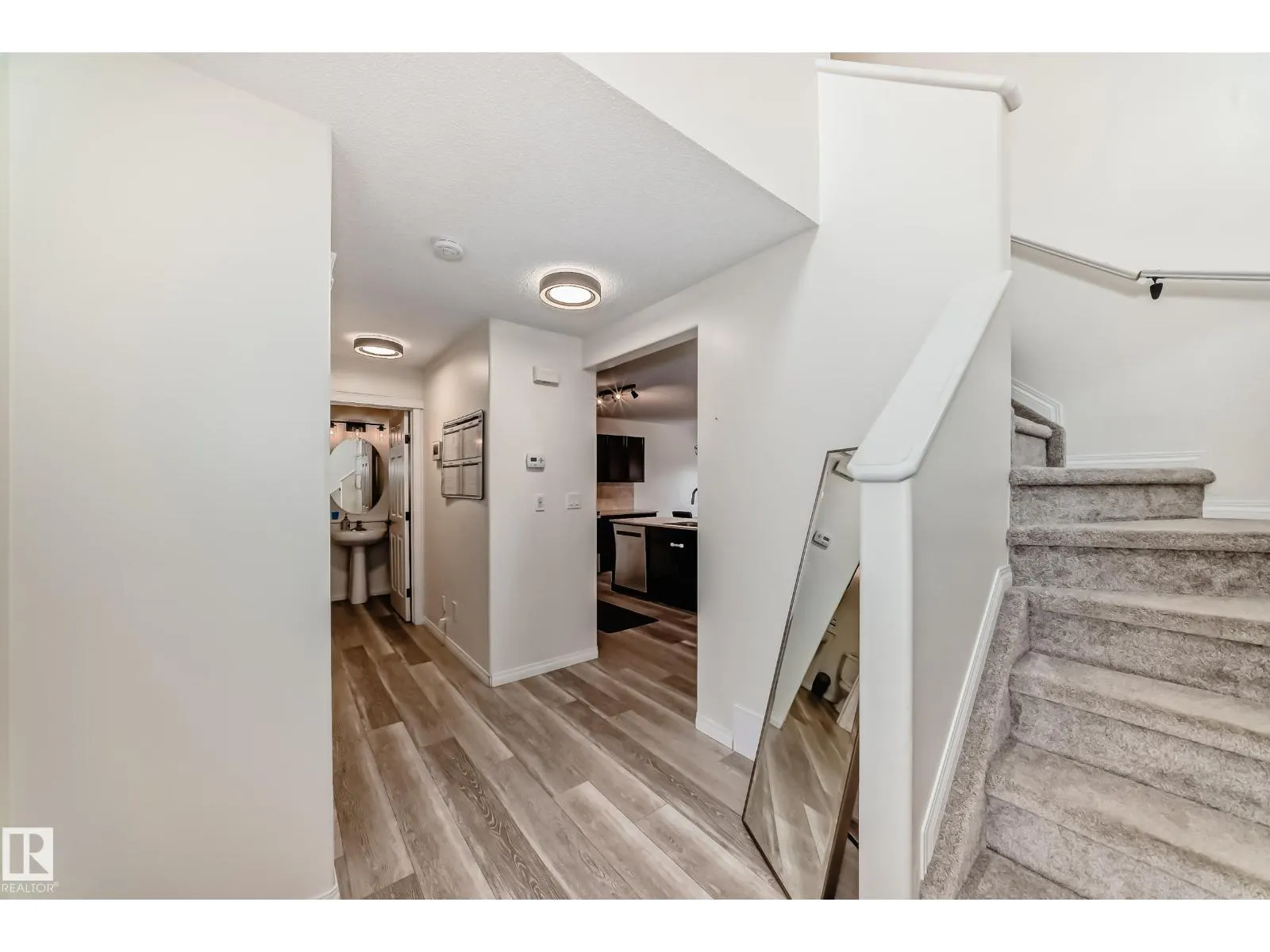 34 Wisteria LN