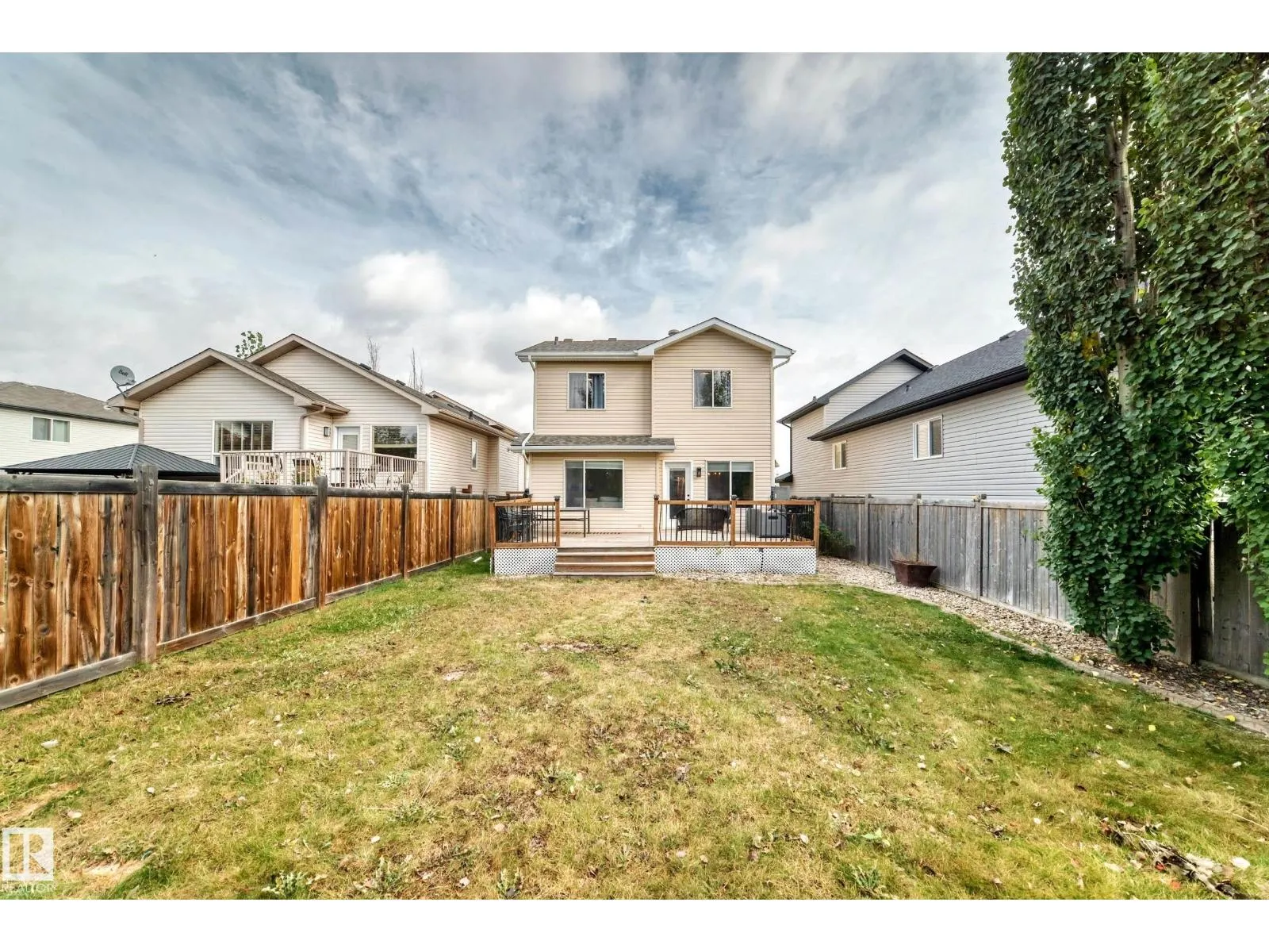 34 Wisteria LN