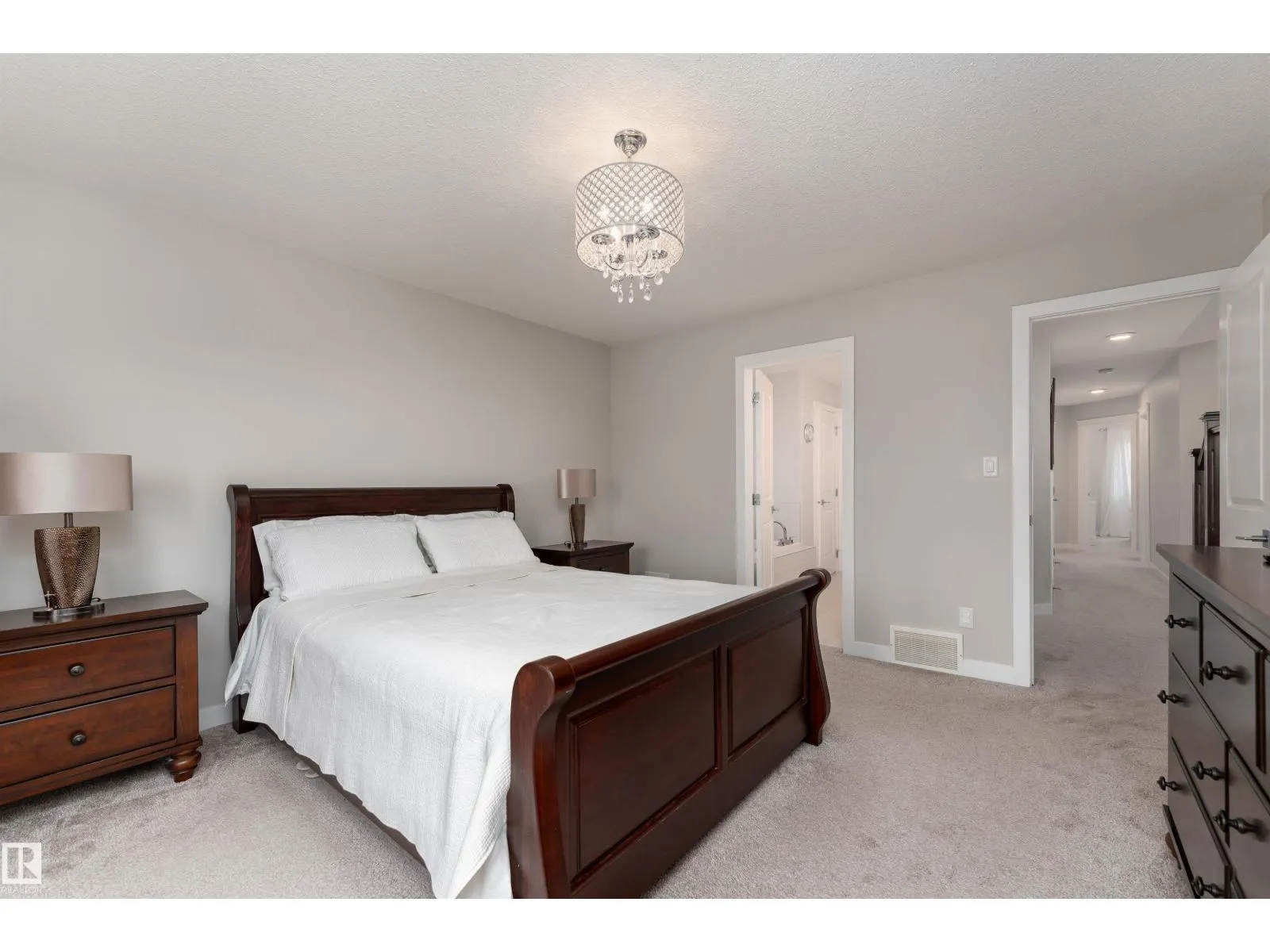 2504 AMERONGEN CR SW