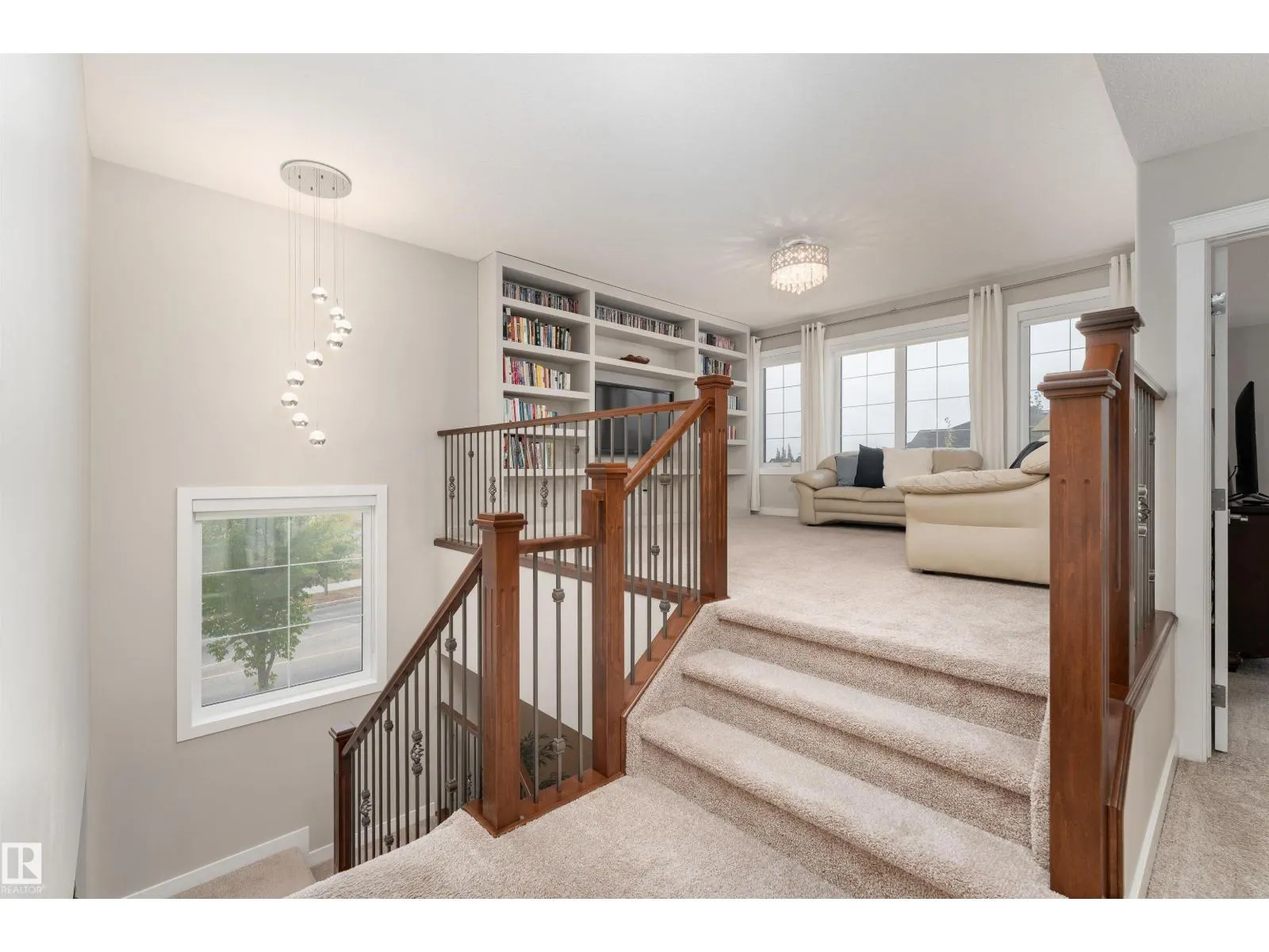 2504 AMERONGEN CR SW