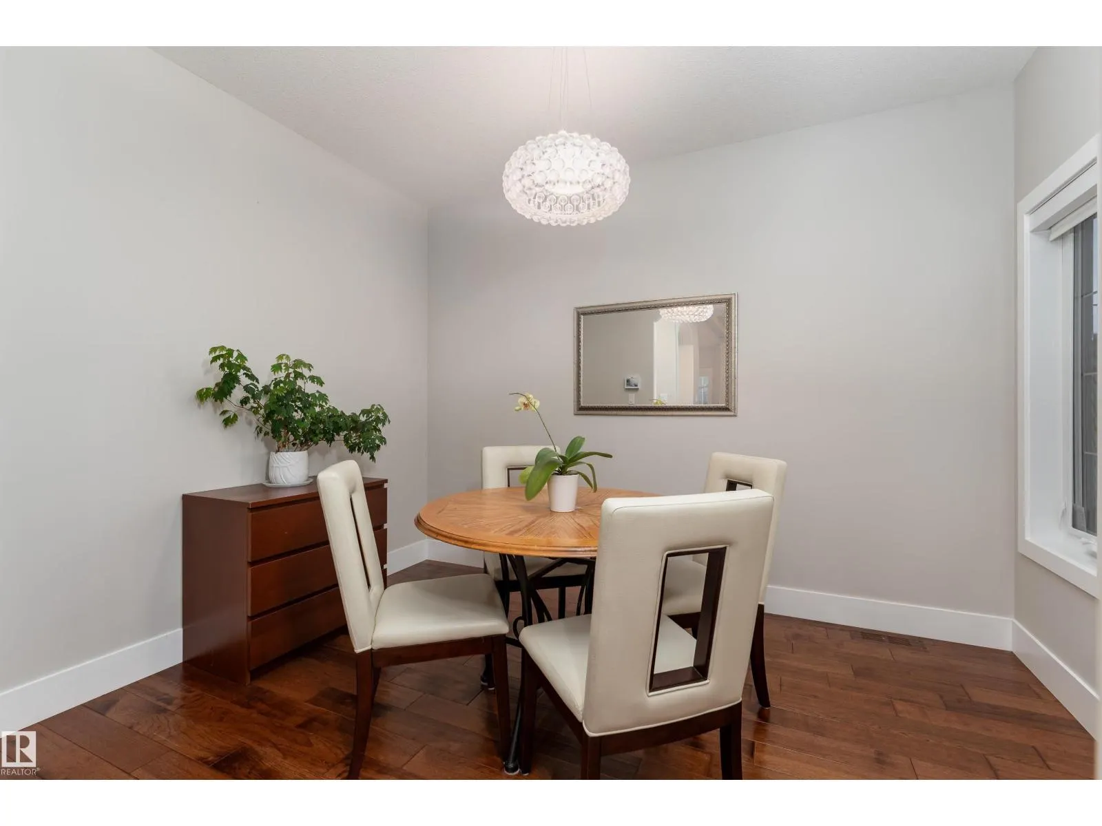 2504 AMERONGEN CR SW