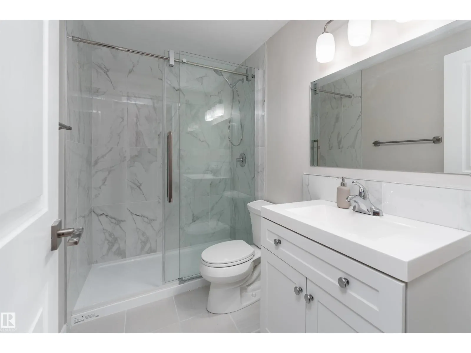 2504 AMERONGEN CR SW