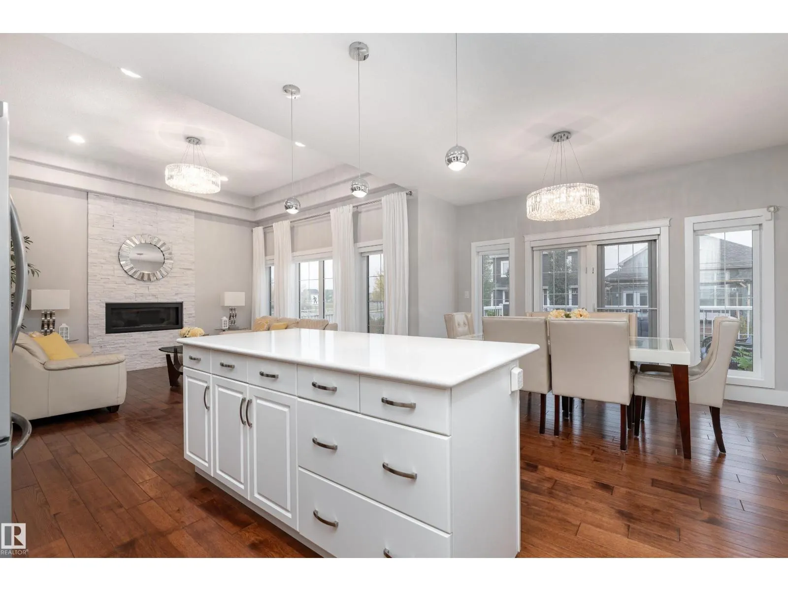 2504 AMERONGEN CR SW