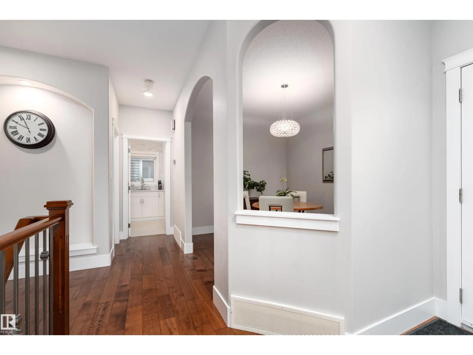 2504 AMERONGEN CR SW