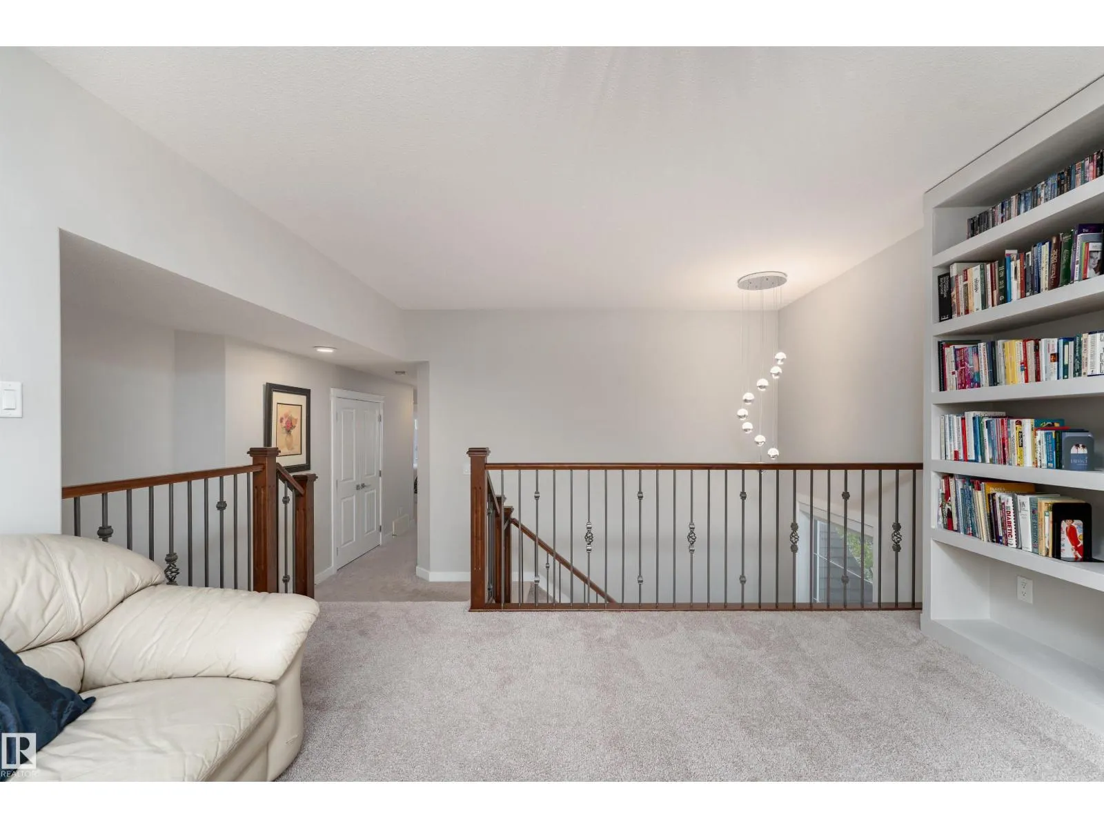 2504 AMERONGEN CR SW