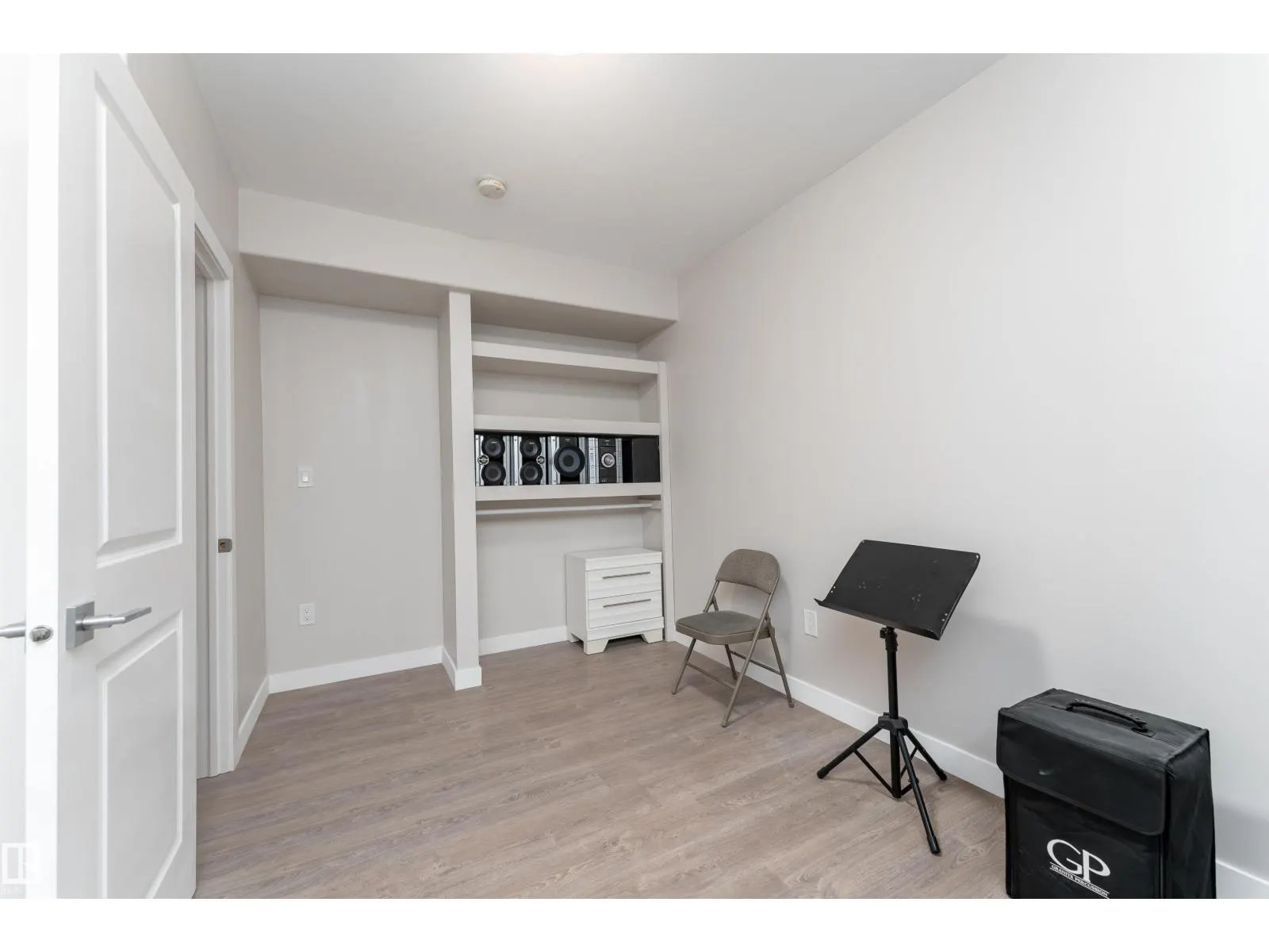 2504 AMERONGEN CR SW