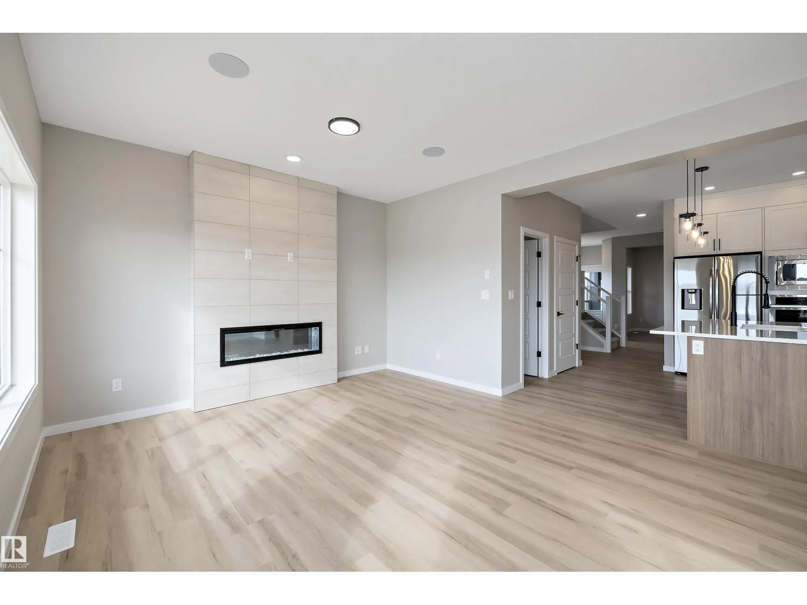 4544 Kinsella LI SW
