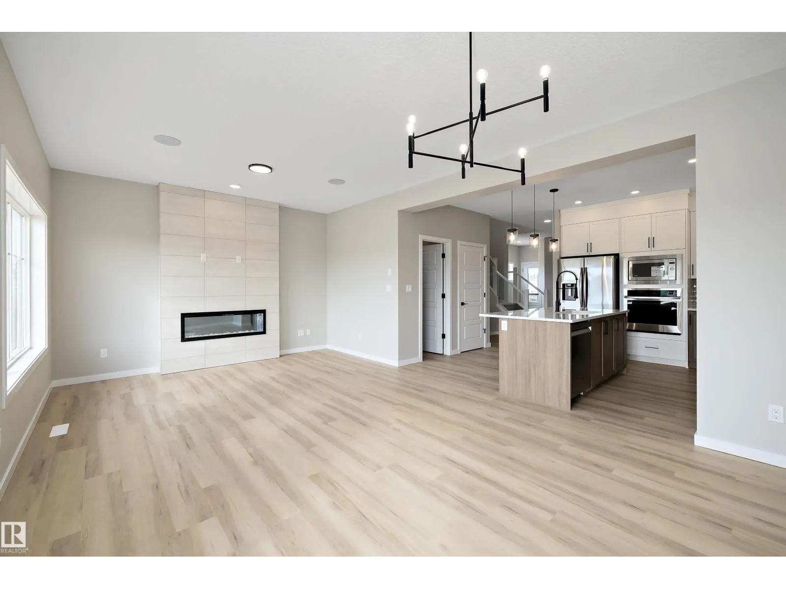 4544 Kinsella LI SW