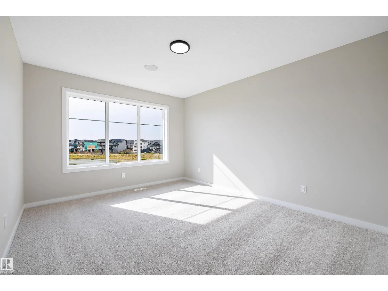 4544 Kinsella LI SW