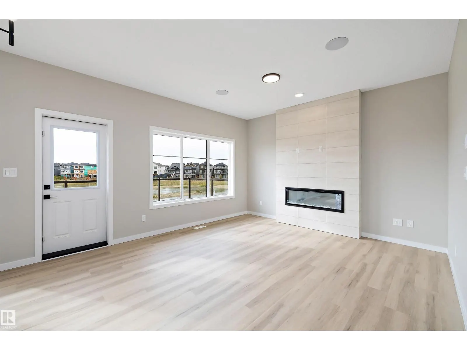 4544 Kinsella LI SW