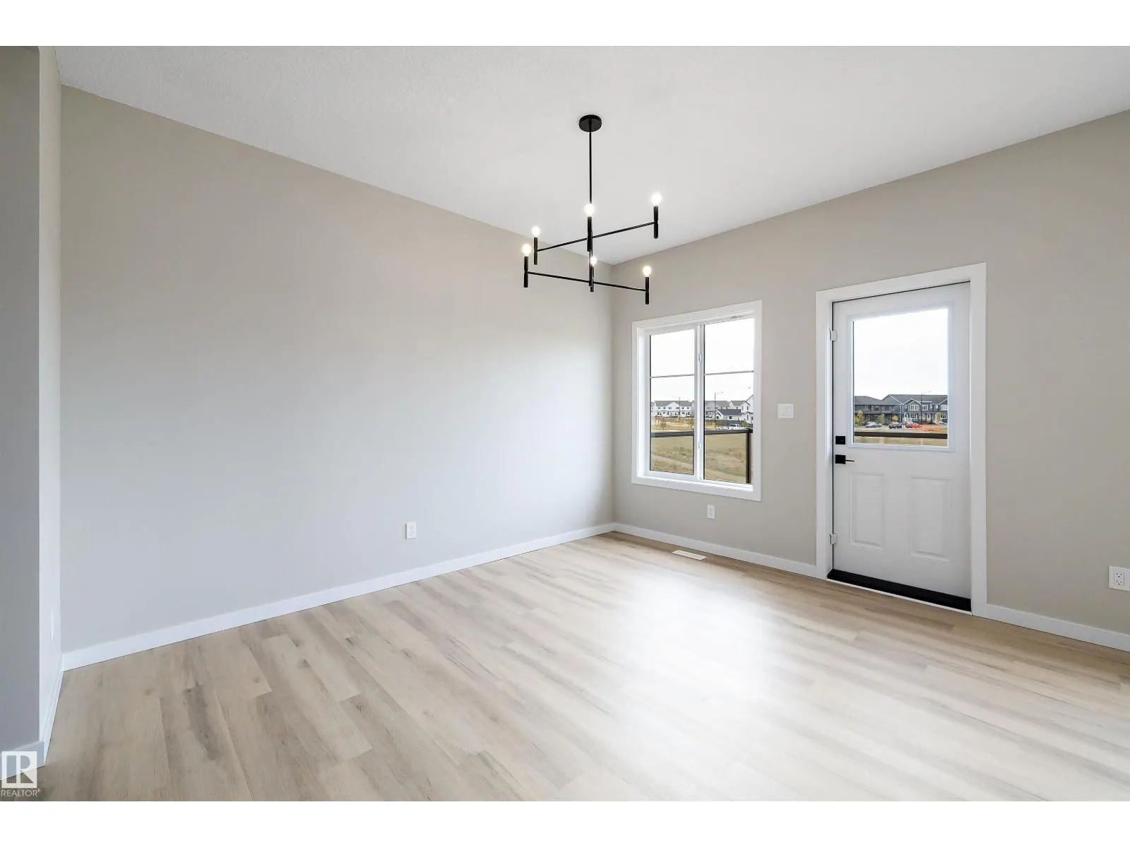 4544 Kinsella LI SW
