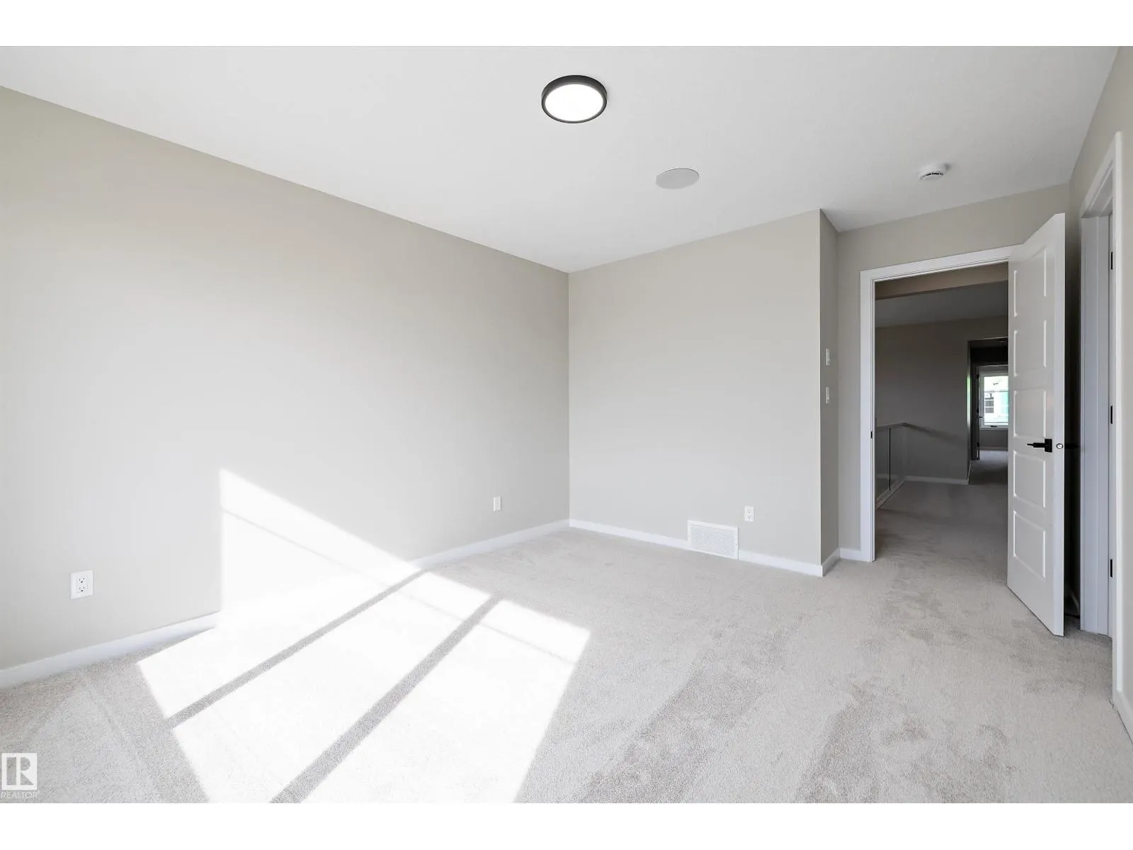 4544 Kinsella LI SW