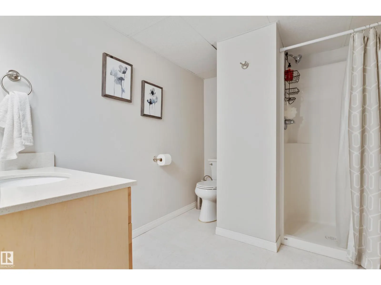 40 FERNWOOD CR