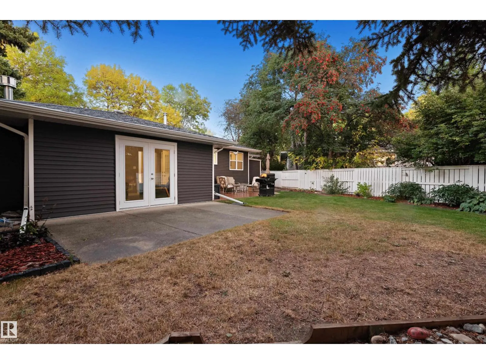 40 FERNWOOD CR