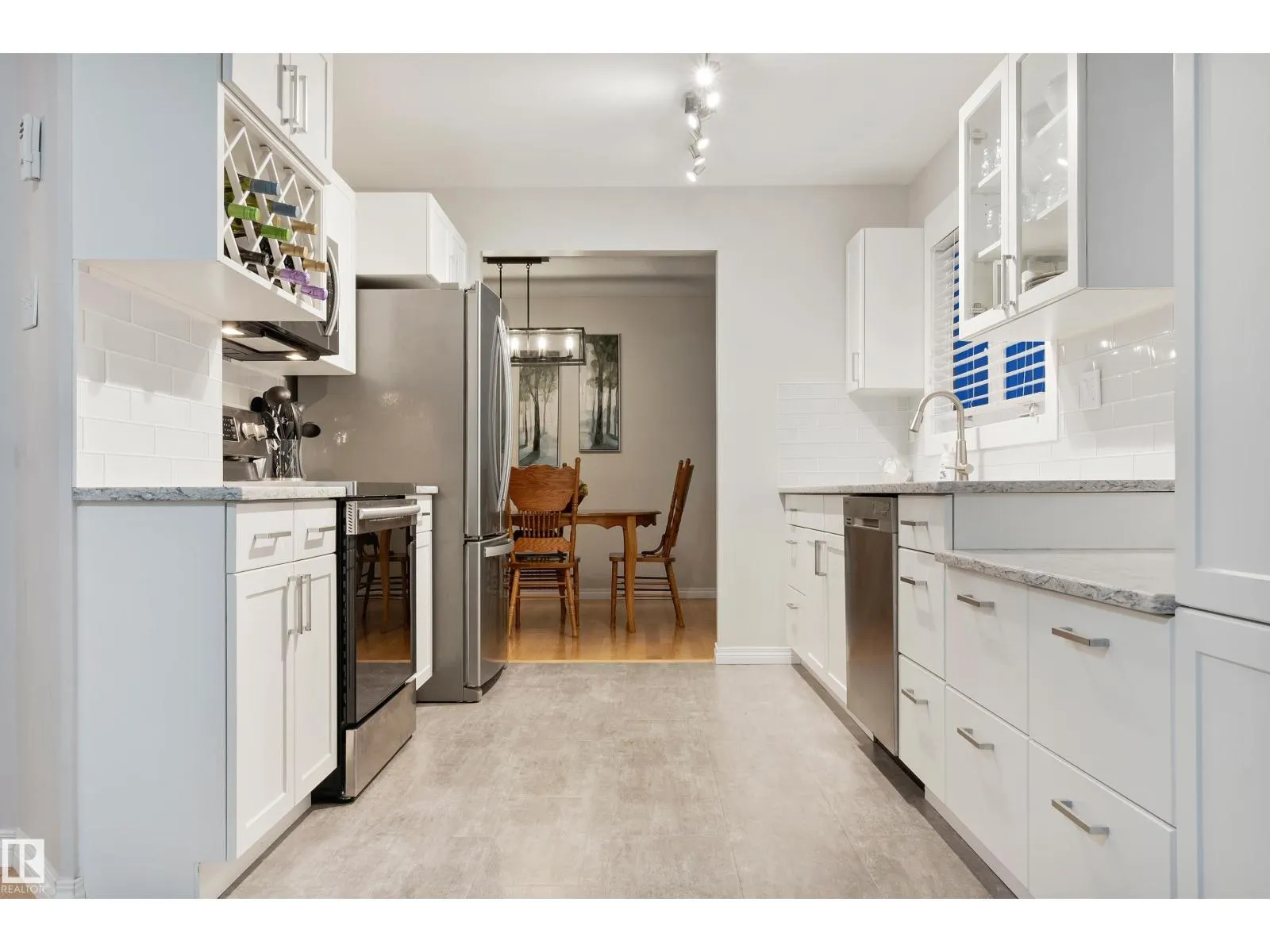 40 FERNWOOD CR