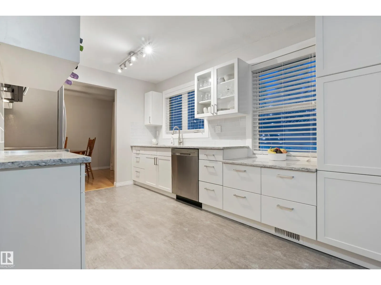 40 FERNWOOD CR