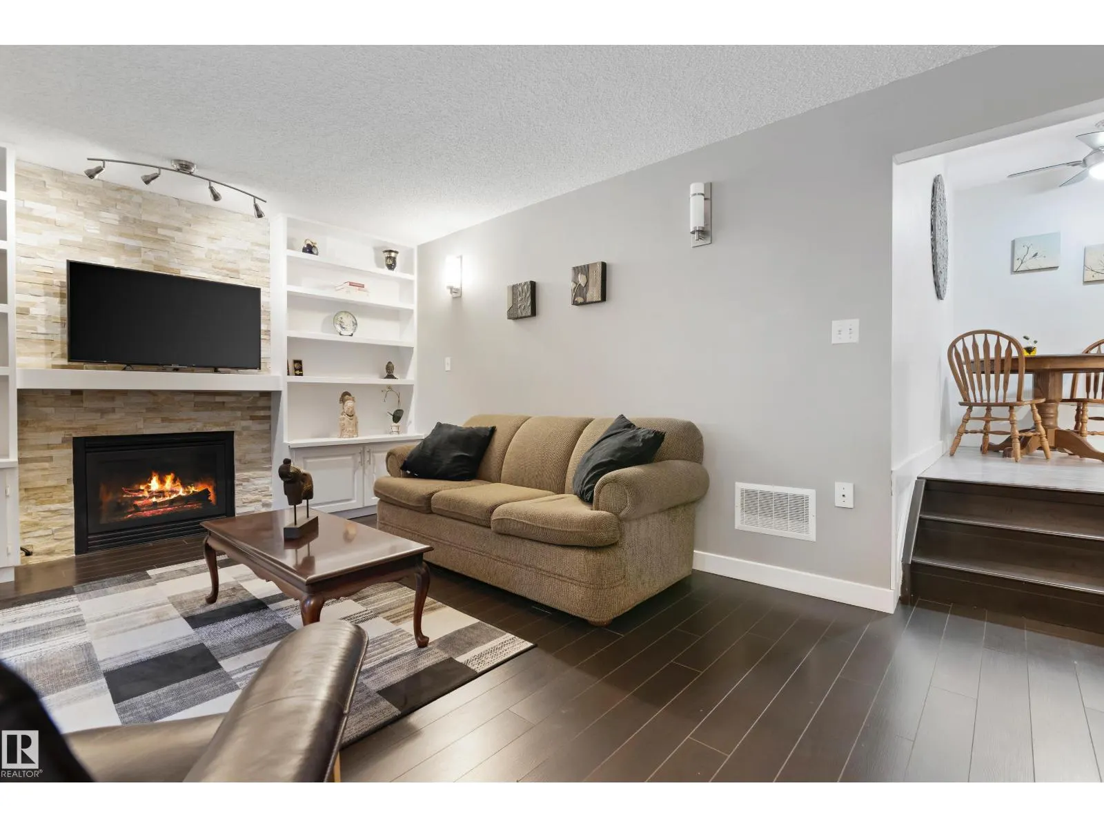 40 FERNWOOD CR