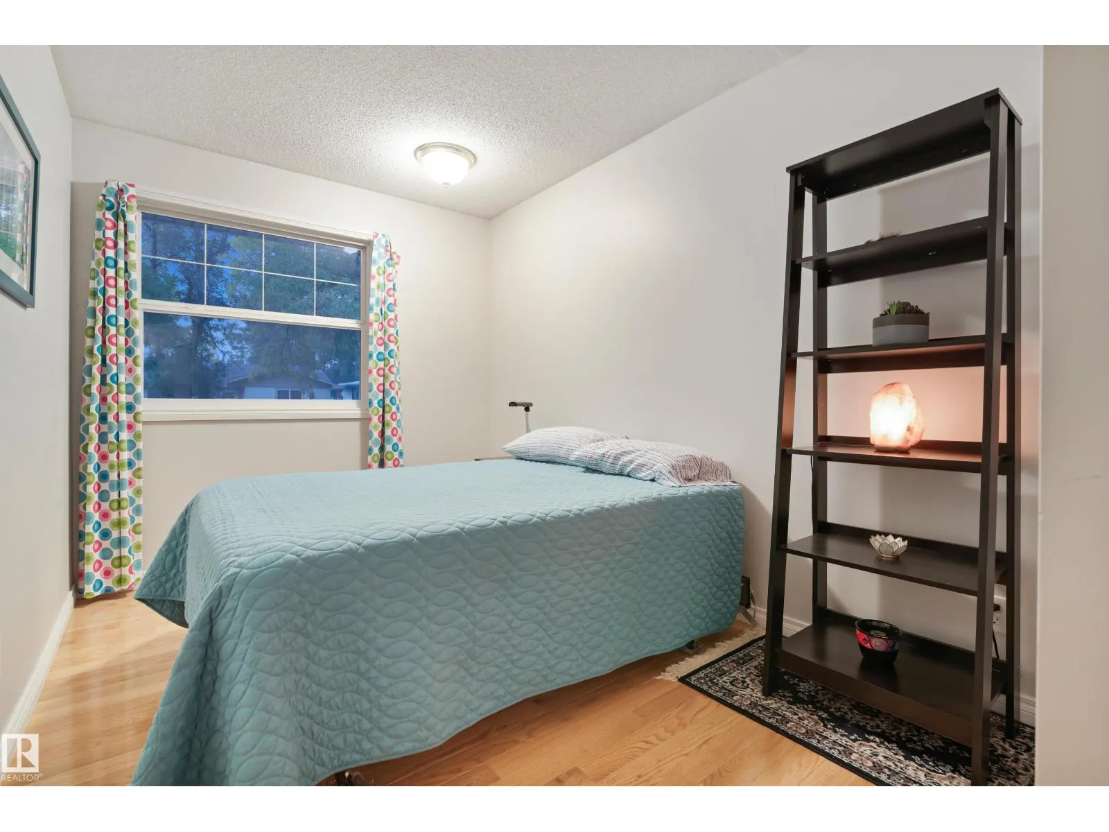 40 FERNWOOD CR