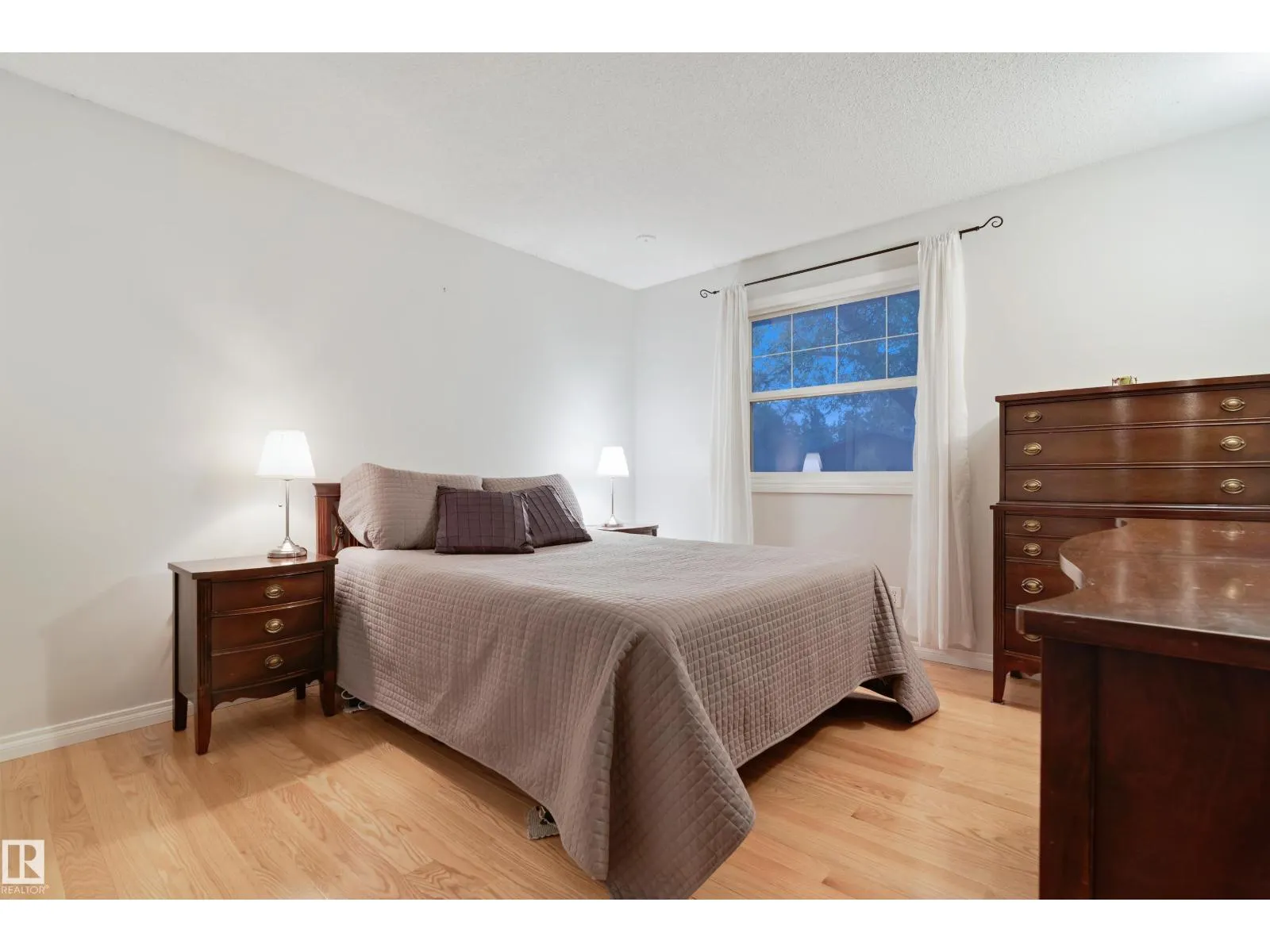 40 FERNWOOD CR