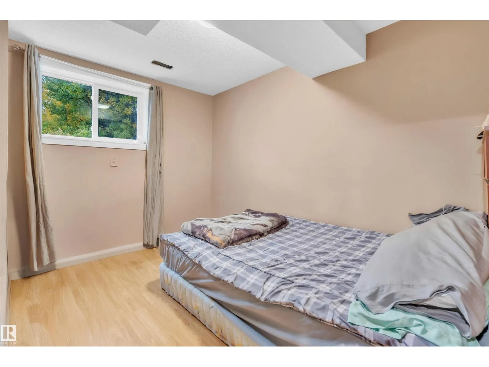 42204B TWP RD 624