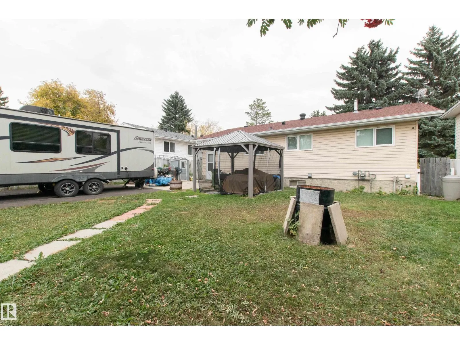 7 EKOTA CR NW