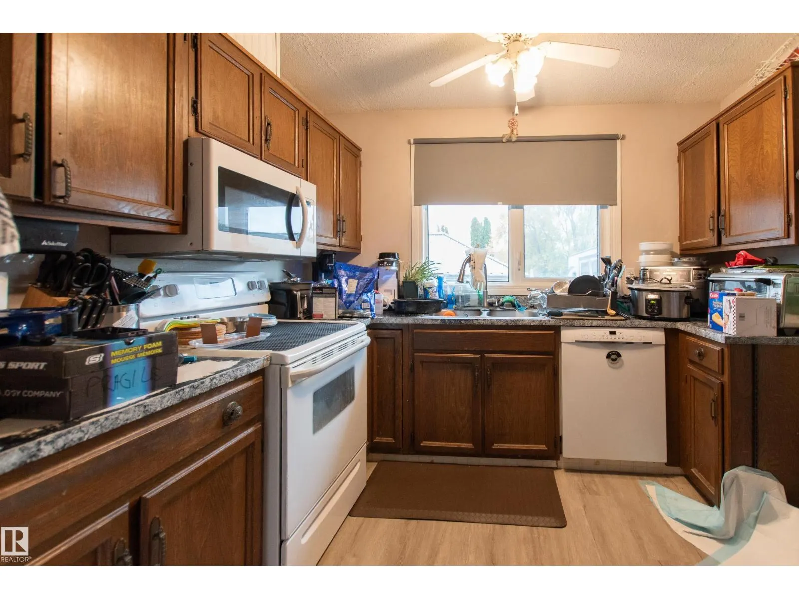 7 EKOTA CR NW