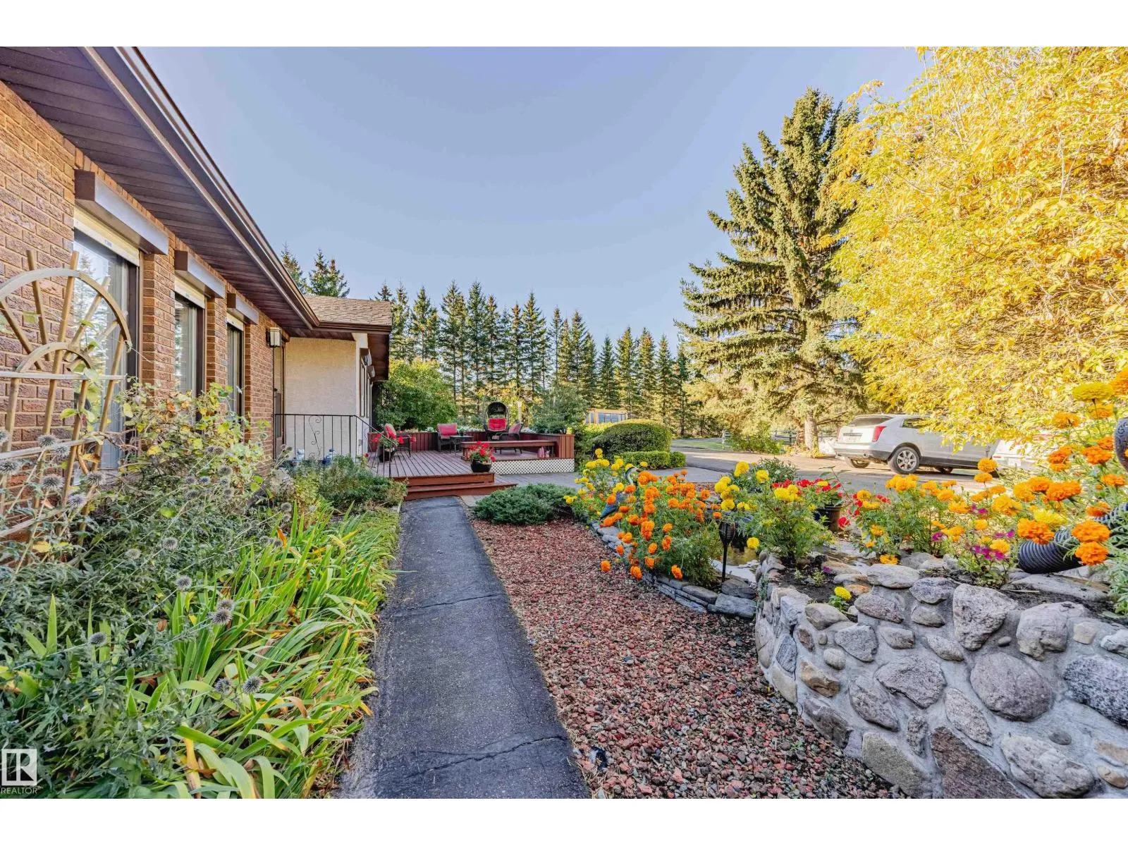 194 52328 HWY 21
