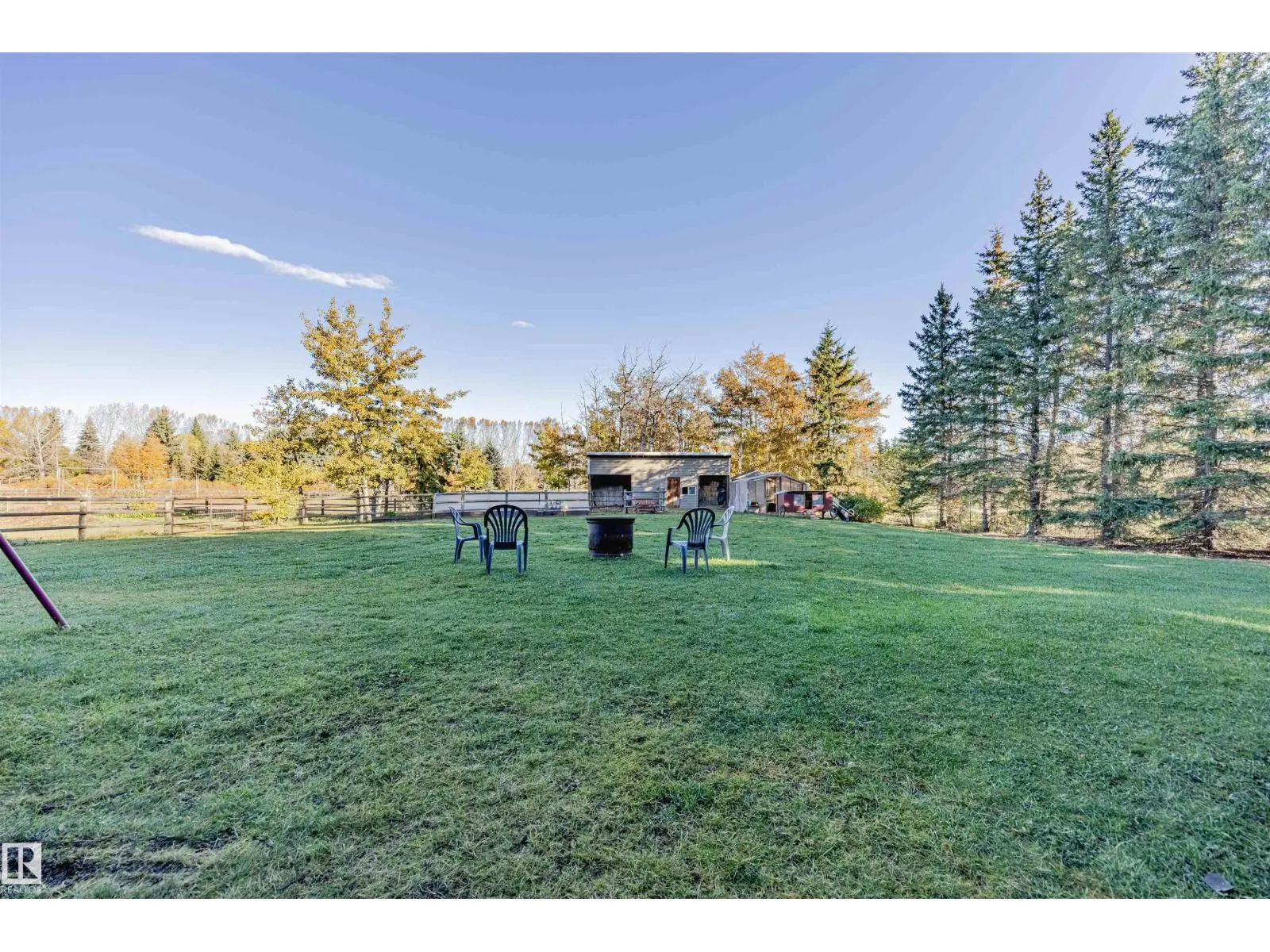 194 52328 HWY 21