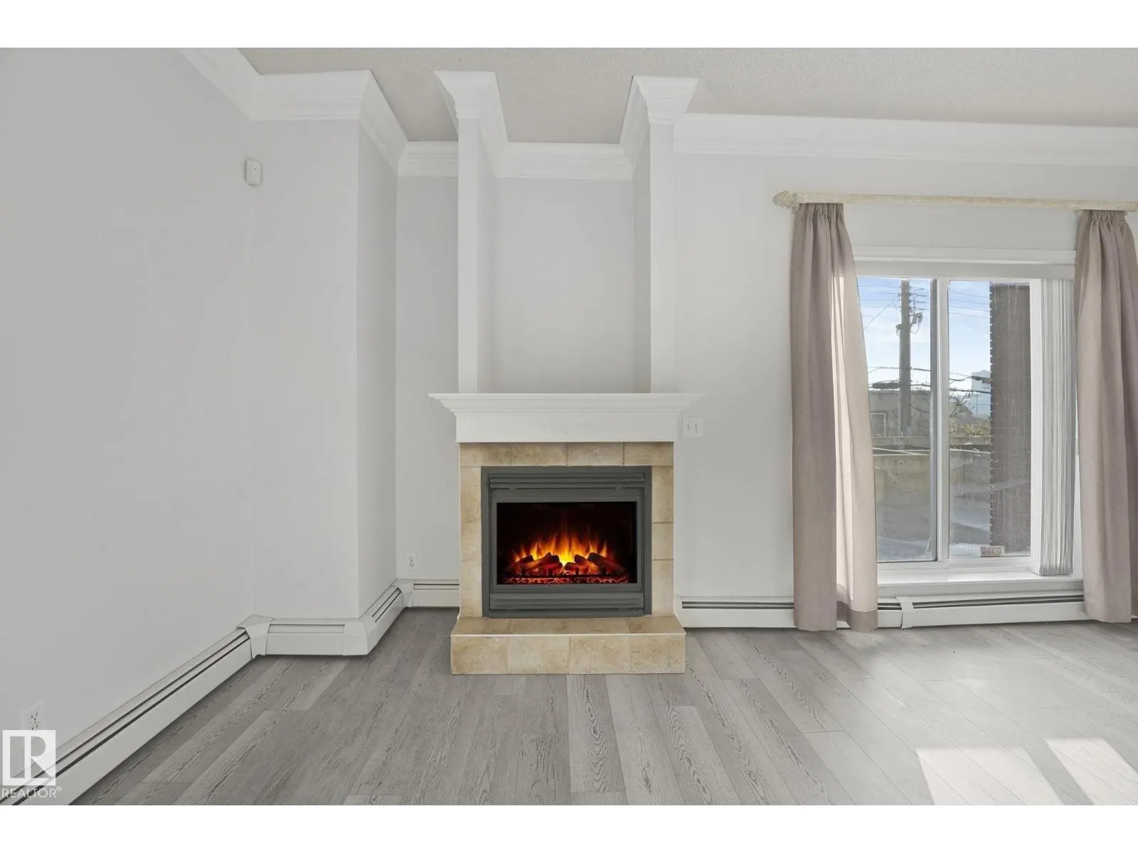 #104 9707 105 ST NW NW