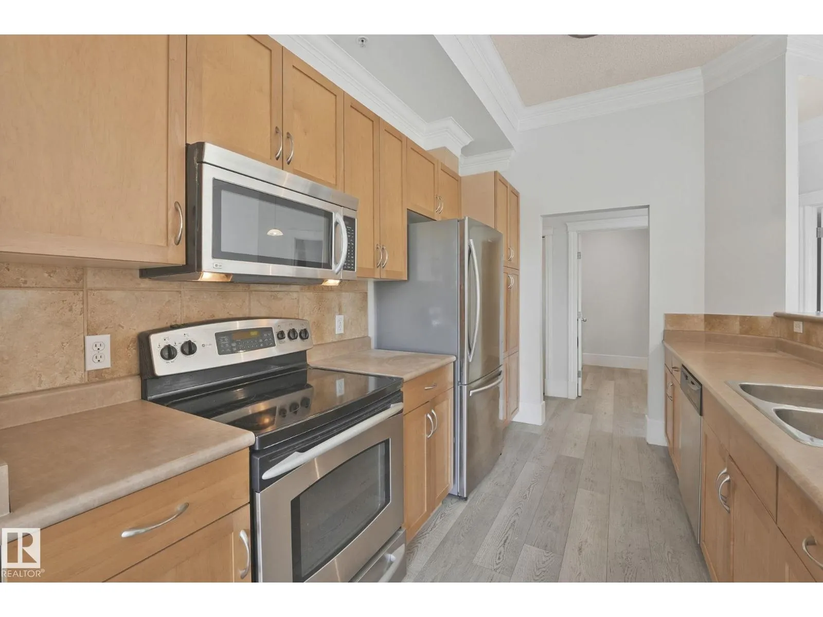 #104 9707 105 ST NW NW
