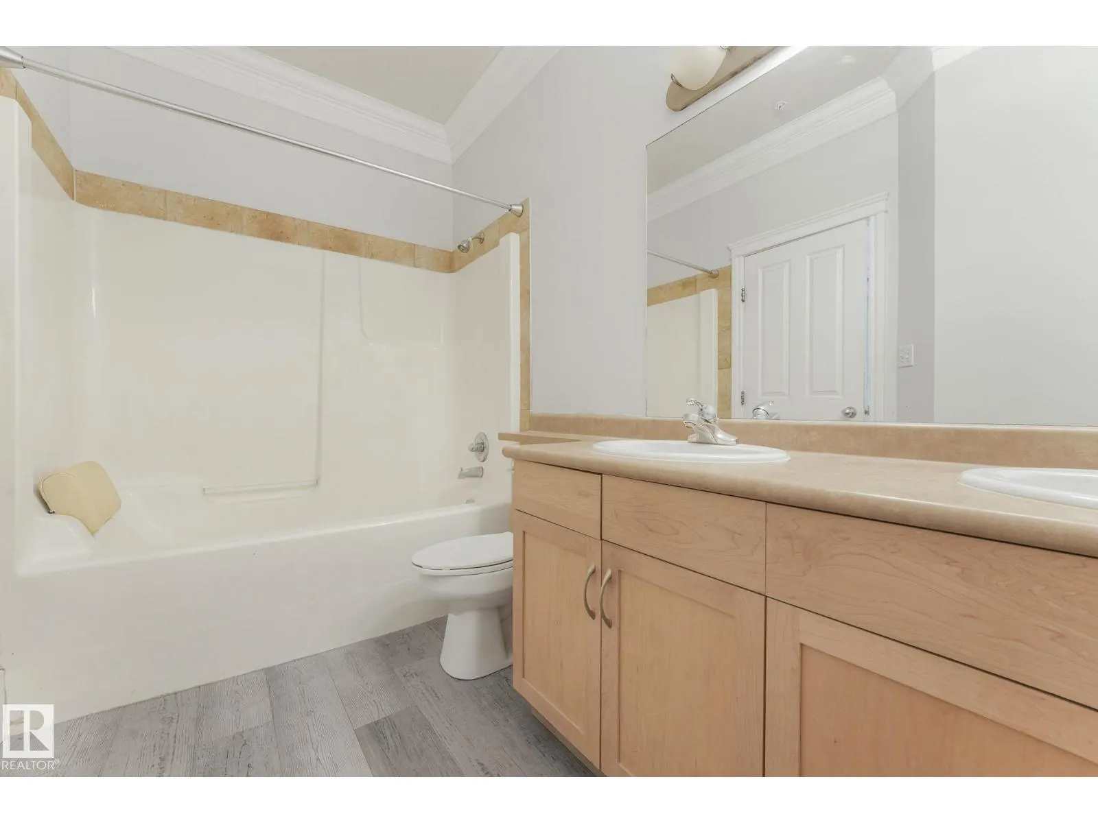 #104 9707 105 ST NW NW