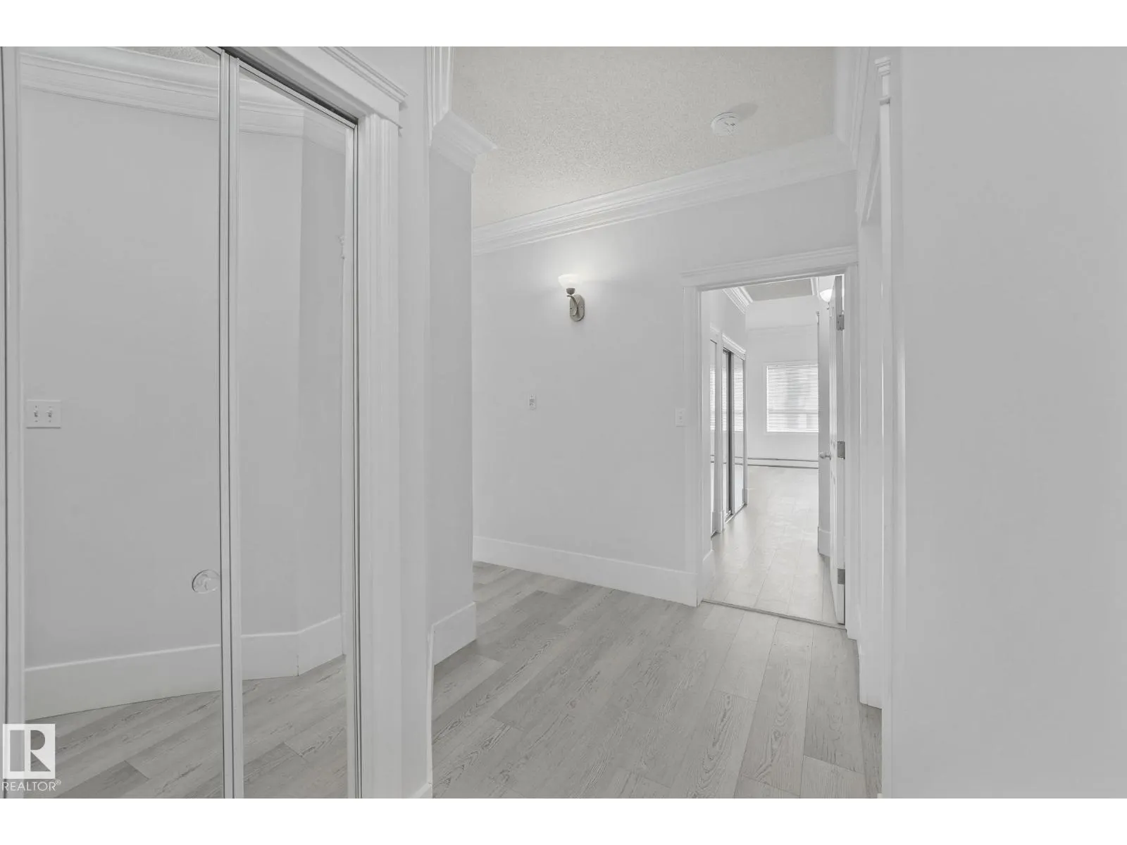 #104 9707 105 ST NW NW